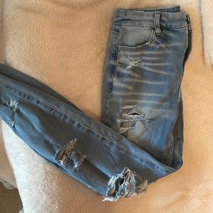 american eagle ripped skinny jeans